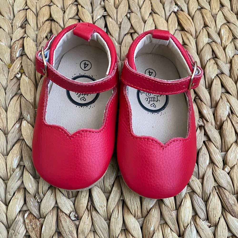 Little Love Bug shoes Red Olivias size 4